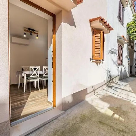 Appartamento By The Sea Baska, Krk - 22406 *