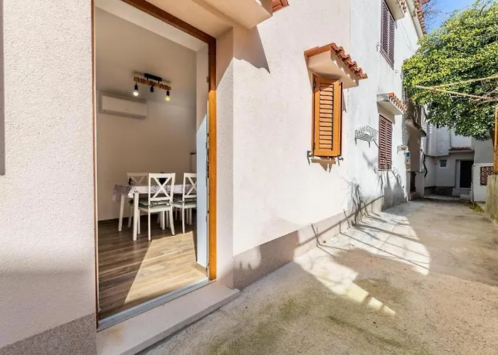 Appartement By The Sea Baska, Krk - 22406 *